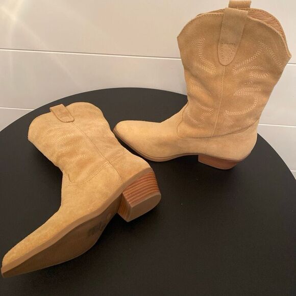 NWT Telluride Clothing Company Women Tan Suede Western Cowboy Boots Size 6 - Picture 9 of 9